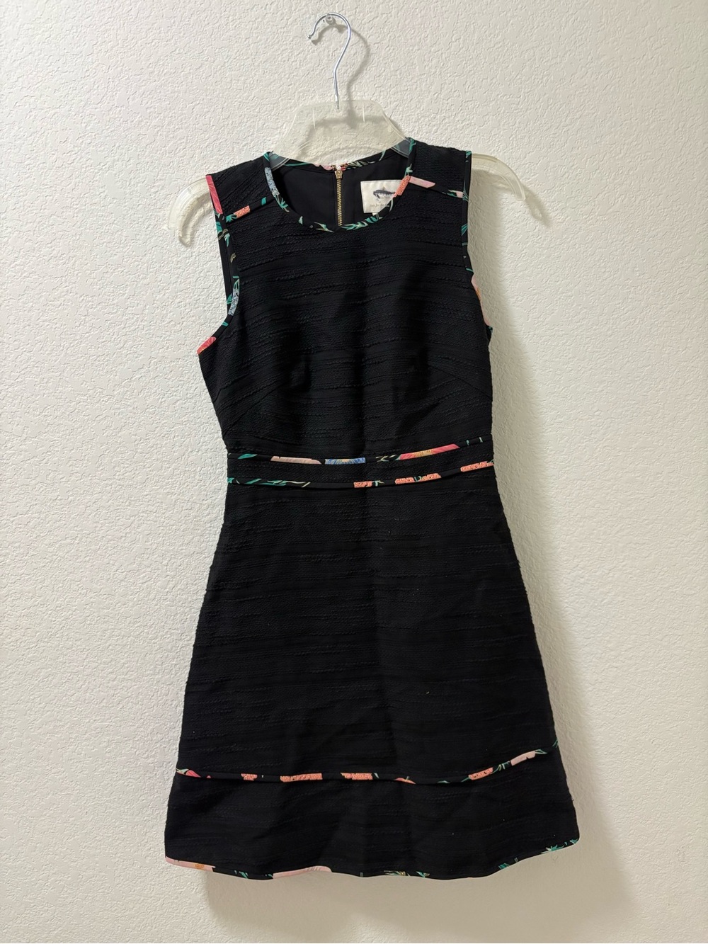 Kate Spade New York sleeveless Blossom Trim tweed mini dress. Size 2. NWOT